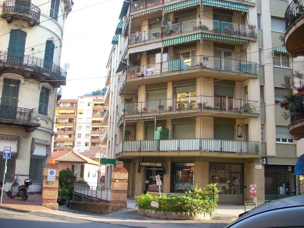 Appartamento Al Mare Di Ventimiglia Exterior foto