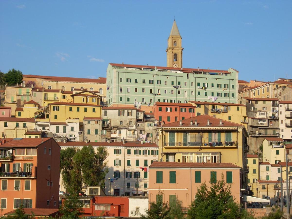 Appartamento Al Mare Di Ventimiglia Exterior foto